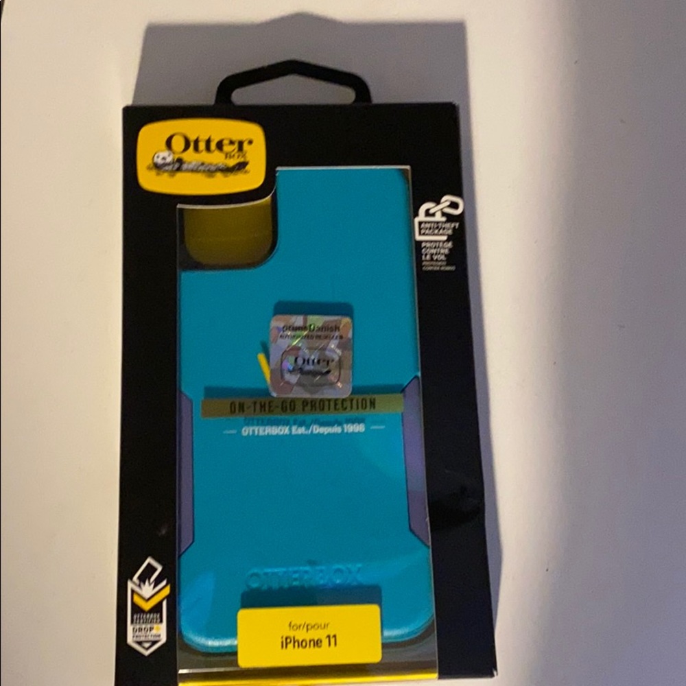 Apple iPhone 11 Otter case